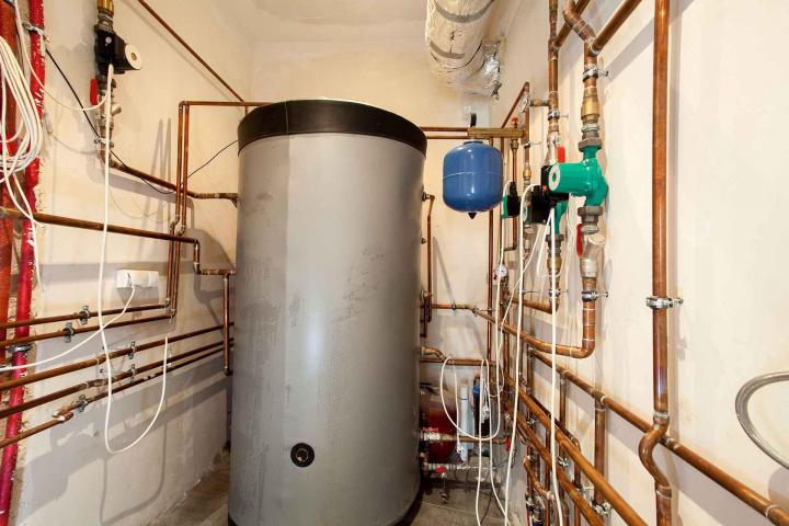 Travaux d'installation, entretien et réparation de chauffe-eau au gaz Laval